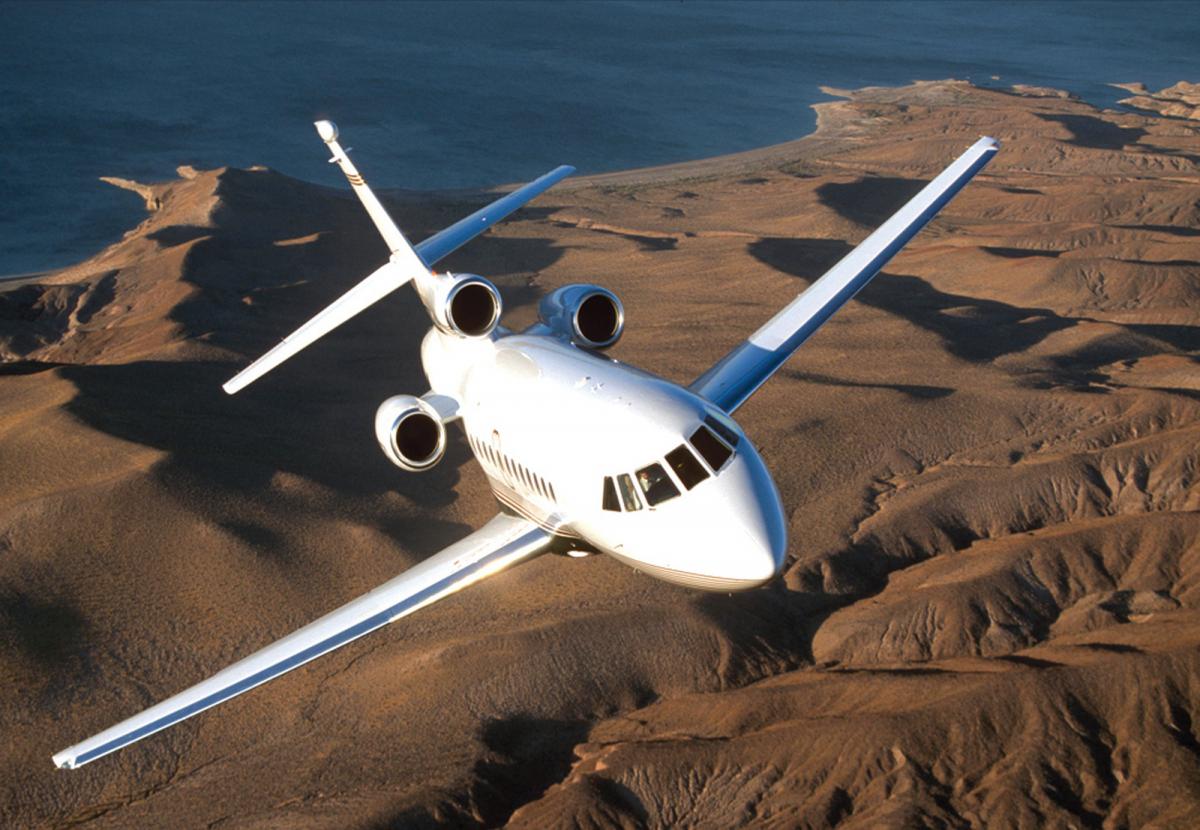 Falcon 900 heavy jet view 1 for Dallas charter