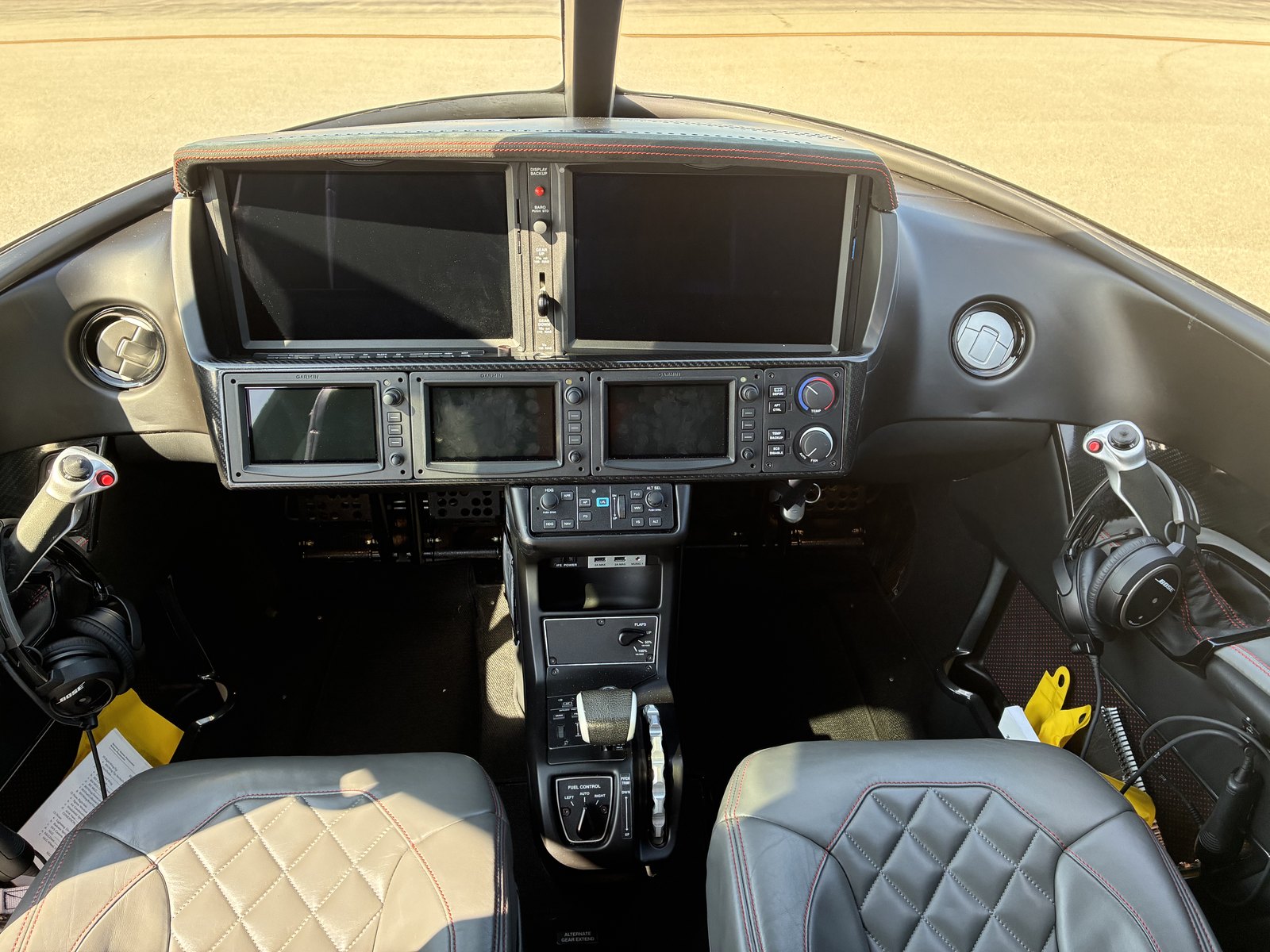 Cirrus Vision Jet SF50 entry-level jet view 1 for Dallas charter